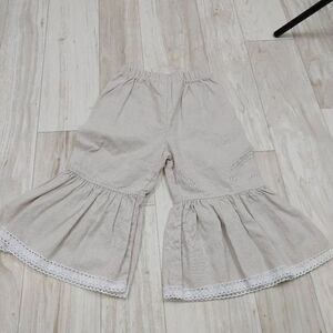 Unbranded Boutique Size 4 Khaki Ruffled Pants Crochet Lace.